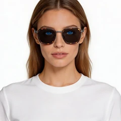bs1913-0702_tortoiseshell_rectangular_titanium_sunglasses_model