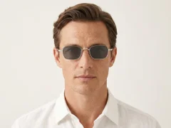 BS1913-0723_Black_Rectangular_Titanium_sunglasses-tryon_male