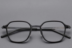BS1913-0758_Black_Rectangular_Titanium_Glasses_front