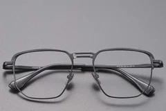 BS1913-0772_Black_Aviator_Titanium_glasses_front