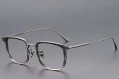 BS1913-0780_Grey_Rectangular_Titanium_glasses_corner