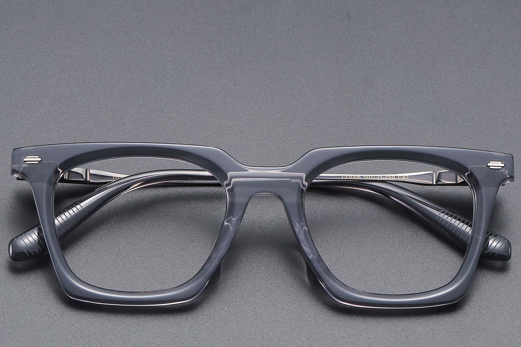 BS1913-0813_Grey_Rectangular_Acetate_glasses_front