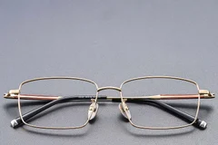 BS1913-0855_Golden_Rectangular_Titanium_glasses_front