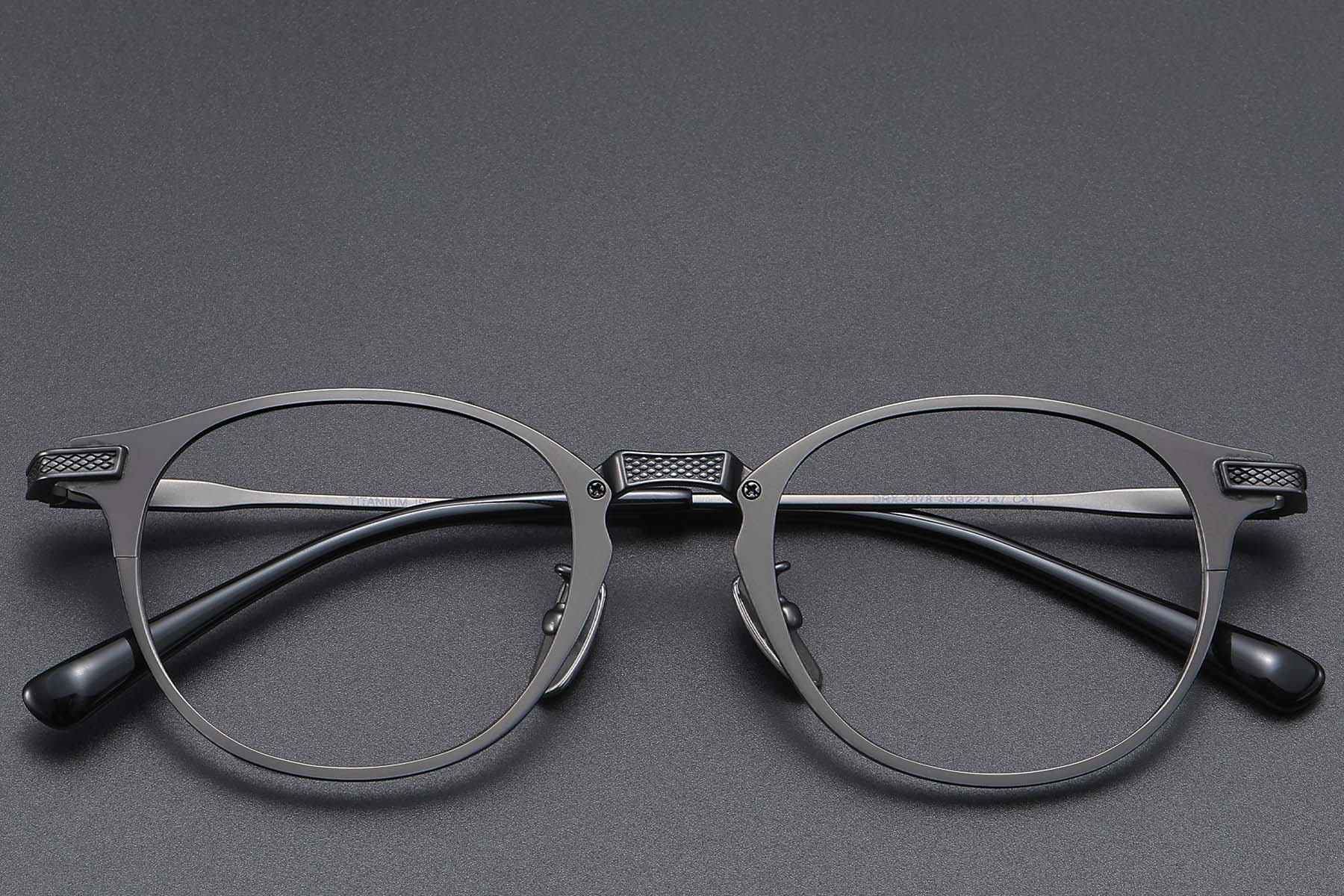 BS1913-0860_Grey_Oval_Titanium_glasses_front