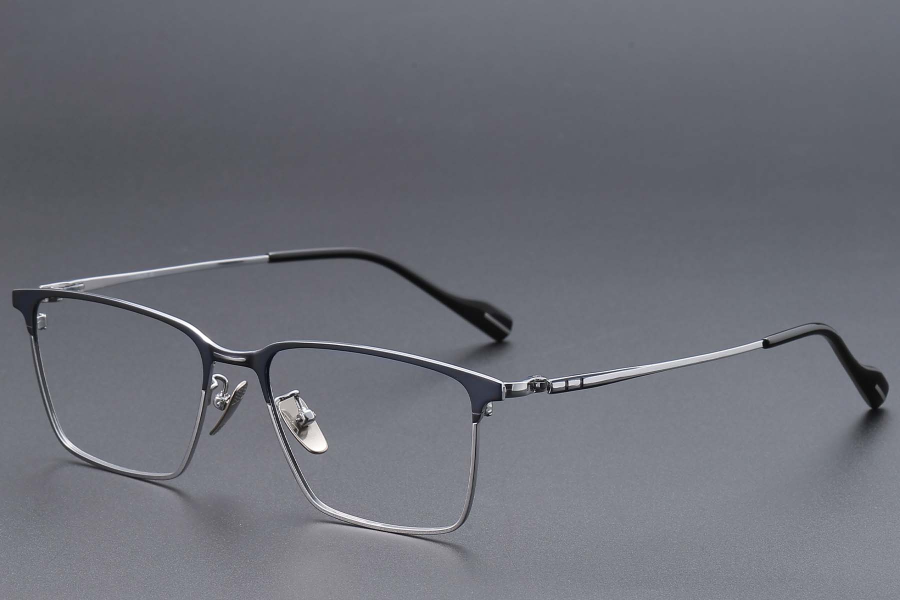 BS1913-0864_Silver_Rectangular_Titanium_glasses_corner
