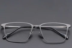 BS1913-0865_Grey_Rectangular_Titanium_glasses_front