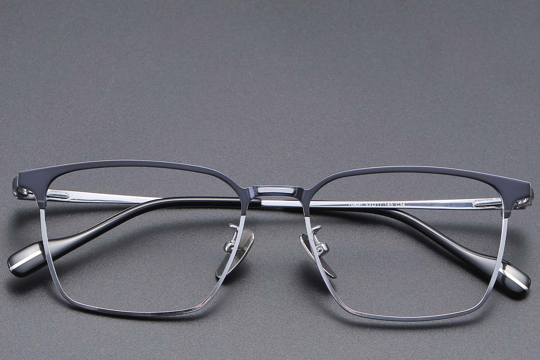 BS1913-0868_Silver_Rectangular_Titanium_glasses_front