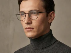 BS1924-0362_Black_Oval_Titanium_Glasses-tryon_male