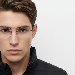 bs2012-0913_red_invisible_metal_glasses_model