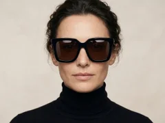BS2012-1152_Black_Rectangular_Acetate_sunglasses-tryon_female