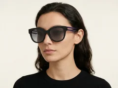 BS2012-1164_Black_Oval_Acetate_sunglasses_corner-tryon_female