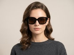 BS2012-1173_Black_Rectangular_Acetate_sunglasses_corner-tryon_female