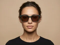 BS2012-1195_Green_Rectangular_Acetate_sunglasses_corner-tryon_female
