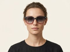 BS2012-1204_Red_Rectangular_Acetate_sunglasses_corner-tryon_female