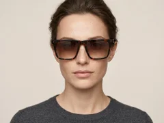 BS2012-1209_Tortoiseshell_Rectangular_Acetate_sunglasses-tryon_female
