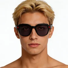 bs2012-1211_black_oval_acetate_sunglasses_model