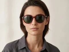 BS2012-1214_Red_Oval_Acetate_sunglasses_corner-tryon_female
