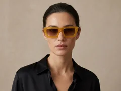 BS2012-1244_Yellow_Rectangular_Acetate_sunglasses_corner-tryon_female