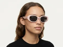 BS2012-1248_Cream_Oval_Acetate_sunglasses_corner-tryon_female