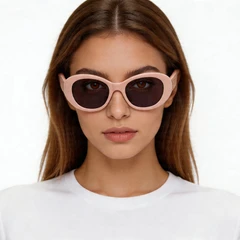 bs2012-1248_cream_oval_acetate_sunglasses_model