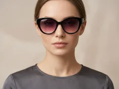 BS2012-1291_Black_Butterfly_Acetate_sunglasses_corner-tryon_female