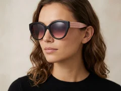 BS2012-1292_Blue_Butterfly_Acetate_sunglasses_corner-tryon_female