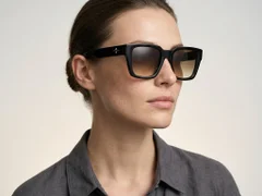 BS2012-1326_Brown_Rectangular_Acetate_sunglasses_corner-tryon_female
