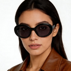bs2012-1342_black_oval_acetate_sunglasses_model
