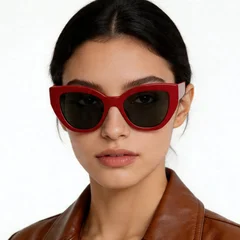 bs2012-1392_red_butterfly_acetate_sunglasses_model