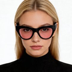 bs2012-1396_black_butterfly_acetate_sunglasses_model