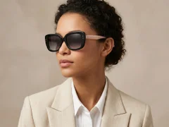 BS2012-1404_Black_Butterfly_Acetate_sunglasses_corner-tryon_female