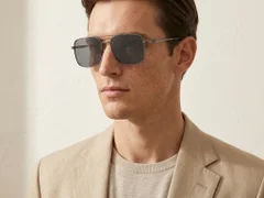 BS2012-1931_Grey_Aviator_Metal_Sunglasses_corner-tryon_male