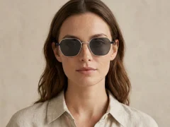 BS2012-1938_Silver_Rectangular_Metal_Sunglasses-tryon_female