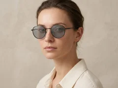 BS2012-1980_Black_Oval_Metal_Sunglasses-tryon_female