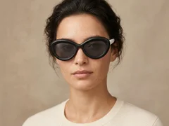 BS2012-2684_Black_Butterfly_Acetate_Sunglasses-tryon_female