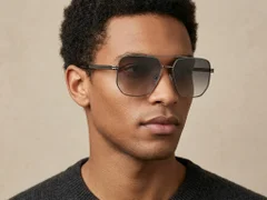 BS2012-2706_Grey_Aviator_Metal_Sunglasses-tryon_male