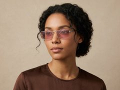 BS2012-2713_Silver_Rectangular_Metal_Sunglasses-tryon_female