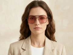 BS2012-2716_Black_Aviator_Metal_Sunglasses-tryon_female