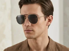 BS2012-2733_Golden_Aviator_Metal_Sunglasses-tryon_male