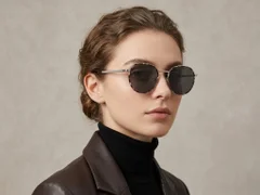 BS2012-2767_Tortoiseshell_Oval_Metal_Sunglasses-tryon_female