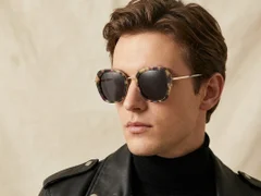 BS2012-2788_Tortoiseshell_Oval_Acetate_Sunglasses-tryon_male