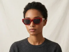 BS2012-2814_Red_Butterfly_Acetate_Sunglasses-tryon_female