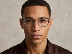 BS2012-2833_Black_Butterfly_Metal_Glasses-tryon_male