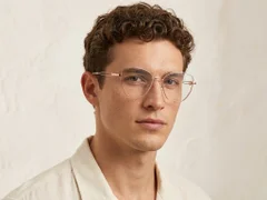 BS2012-2968_White_Butterfly_Metal_Glasses-tryon_male
