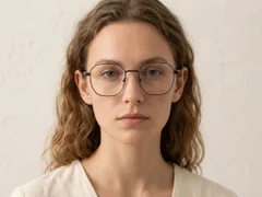 BS2012-2980_Black_Geometric_Metal_Glasses-tryon_female