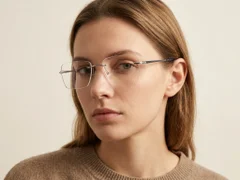 BS2012-3123_Silver_Invisible_Metal_Glasses-tryon_female