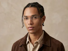 BS2012-3326_Silver_Invisible_Metal_Glasses-tryon_male