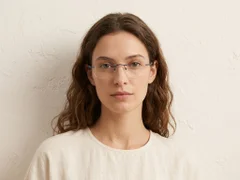 BS2012-3336_Blue_Invisible_Metal_Glasses-tryon_female