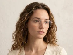 BS2012-3526_Brown_Invisible_Metal_Glasses-tryon_female