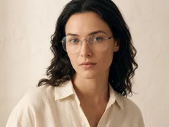 BS2012-3535_Silver_Invisible_Metal_Glasses-tryon_female